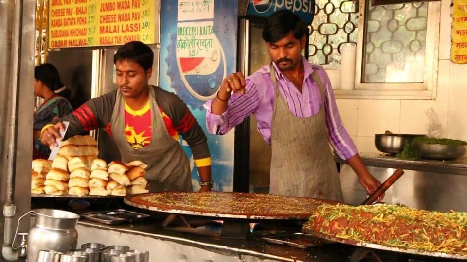 Photo of Mumbai Food Joints & Street Food Guide For All The Foodies At Heart 1/41 by Zeel Shah