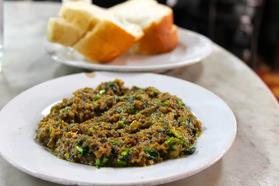 Photo of Mumbai Food Joints & Street Food Guide For All The Foodies At Heart 9/41 by Zeel Shah