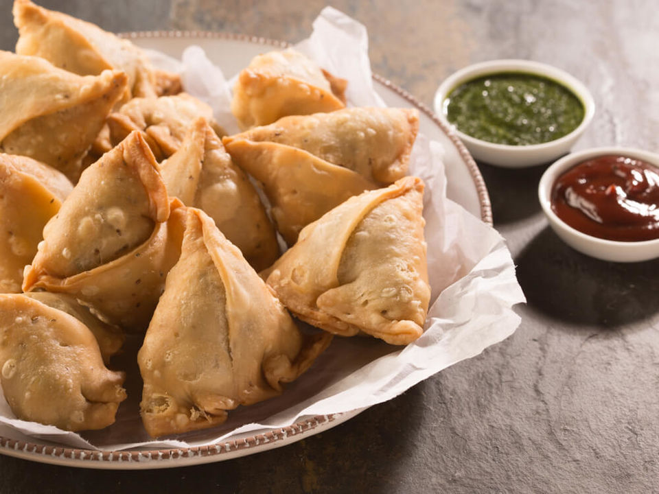 Photo of Mumbai Food Joints & Street Food Guide For All The Foodies At Heart 19/41 by Zeel Shah
