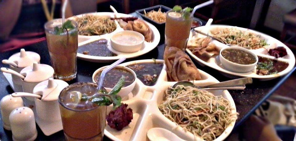 Photo of Mumbai Food Joints & Street Food Guide For All The Foodies At Heart 20/41 by Zeel Shah