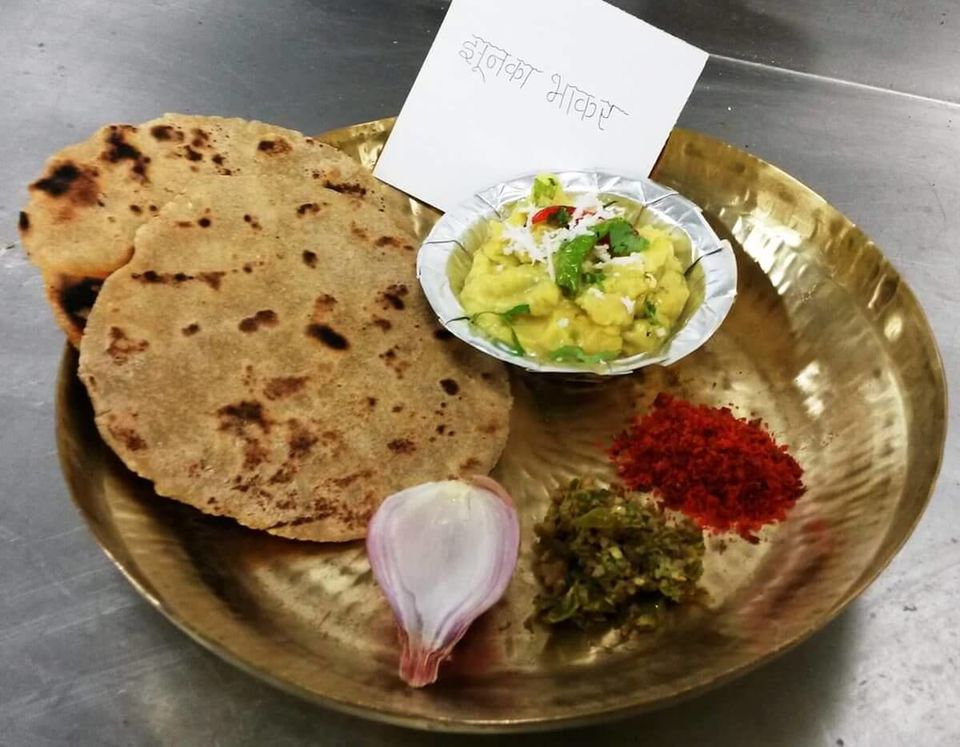 Photo of Mumbai Food Joints & Street Food Guide For All The Foodies At Heart 31/41 by Zeel Shah