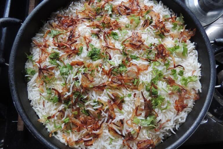 Photo of Mumbai Food Joints & Street Food Guide For All The Foodies At Heart 41/41 by Zeel Shah