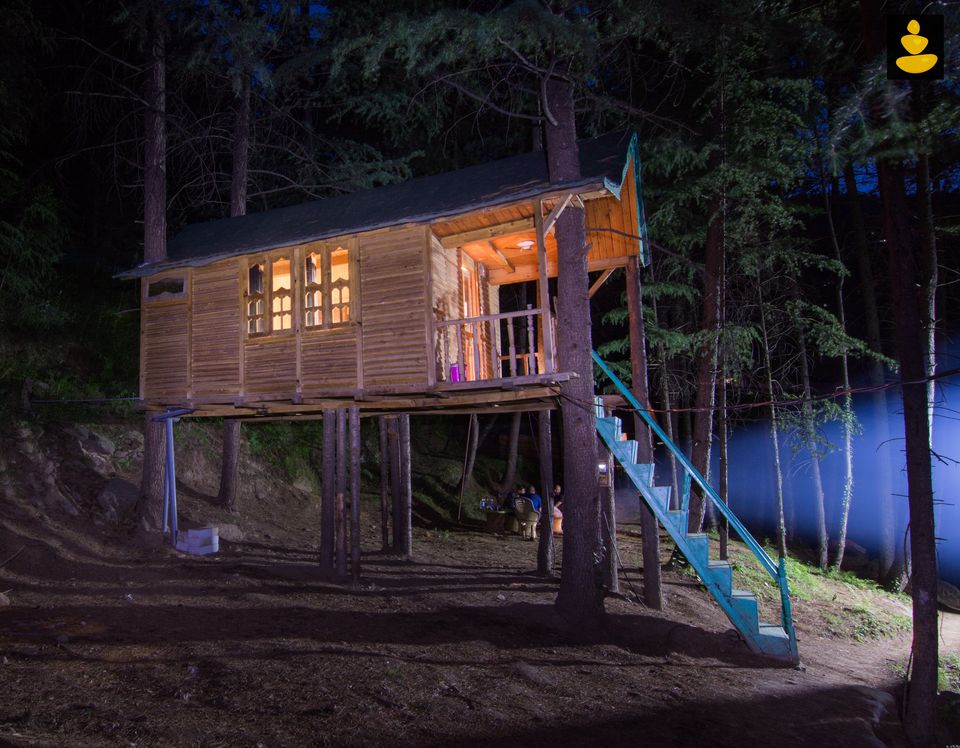 treehouse overnight stay