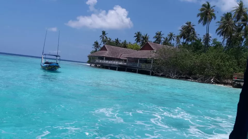 Photo of Malahini Kuda Bandos Resort, Maldives by Saubhik Ghosh