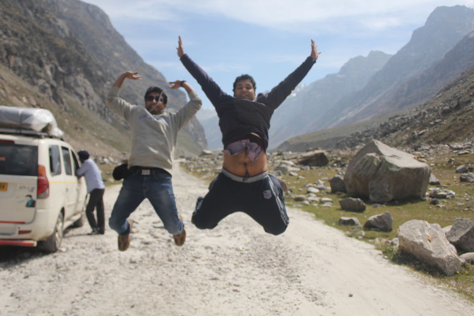 Photo of Koksar Bus Stop, Leh Manali Highway, Khoksar, Himachal Pradesh, India by Anupam Debnath
