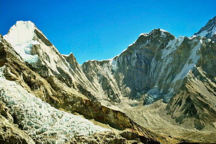 Photo of Kala Patthar Summit, Khumjung, Eastern Region, Nepal by Shubham Yadav