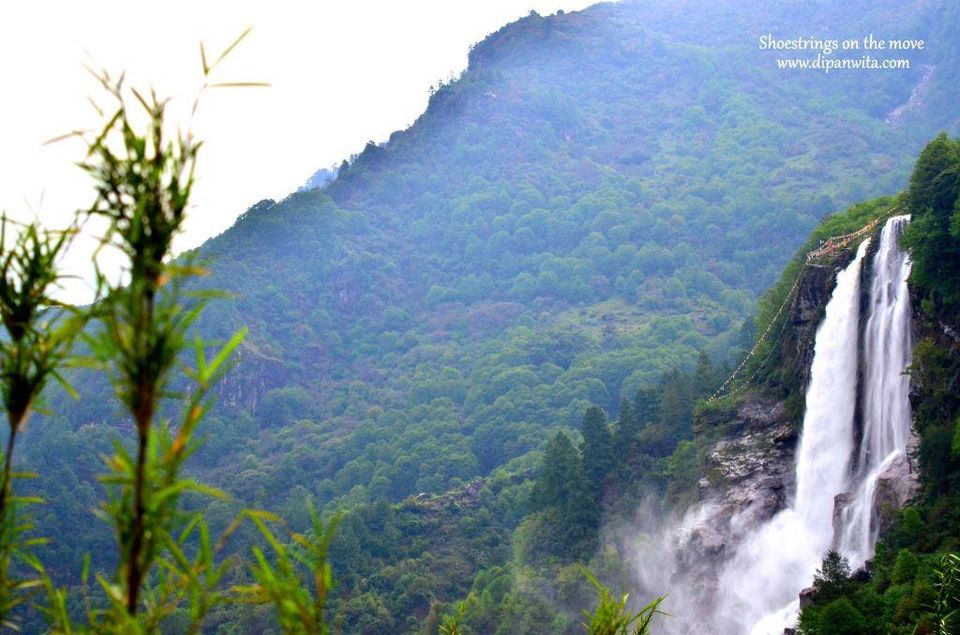 Photo of Nuranang Falls - A Terrestrial Extravaganza 2/6 by Dipanwita Chakraborty
