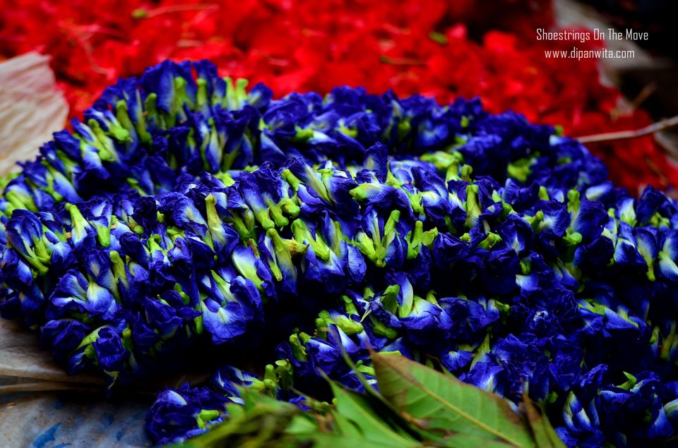 Photo of Mallik Ghat Flower Market- A Riot Of Colors Under Howrah Bridge 10/21 by Dipanwita Chakraborty