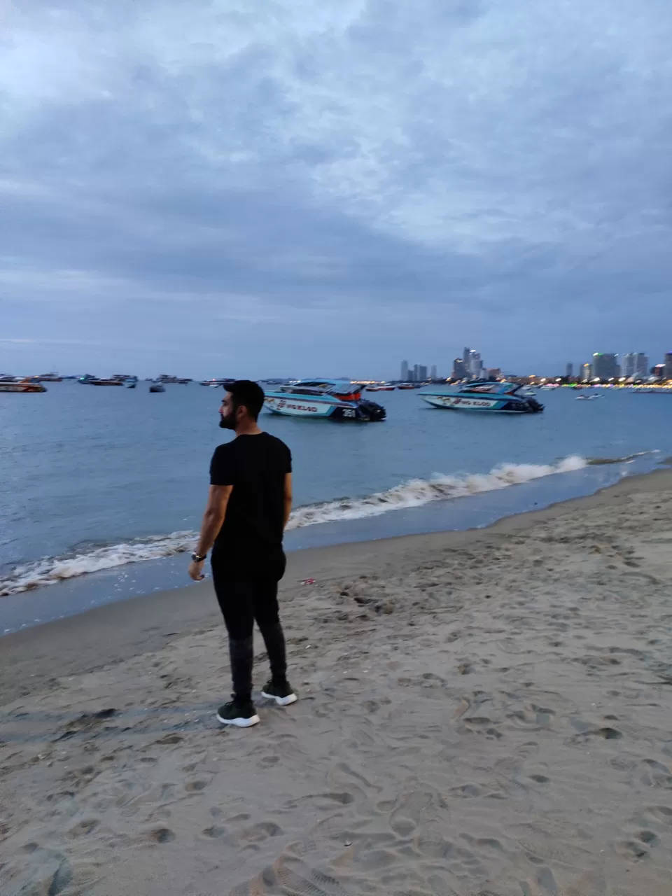 Photo of Pattaya Beach By Saurabh Arora