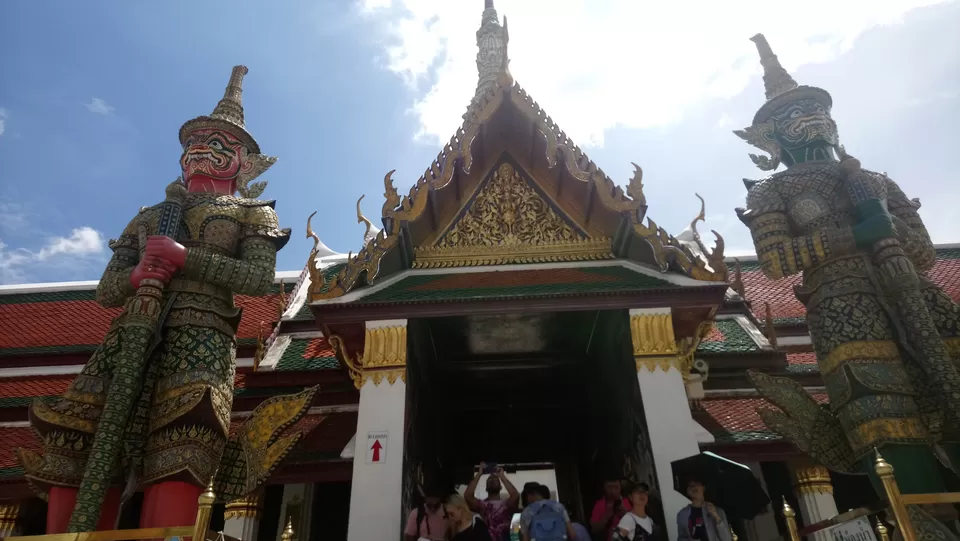 Photo of The Grand Palace, Na Phra Lan Road, Phra Borom Maha Ratchawang, Phra Nakhon, Bangkok, Thailand by The VagabonG