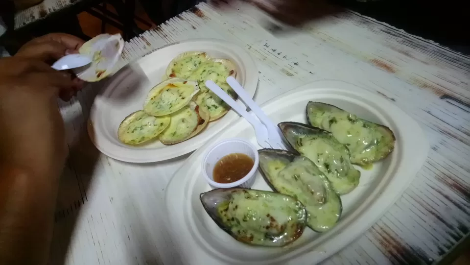 Photo of Ratchada Rot Fai Train Night Market, Ratchadaphisek Road, Din Daeng, Bangkok, Thailand by The VagabonG