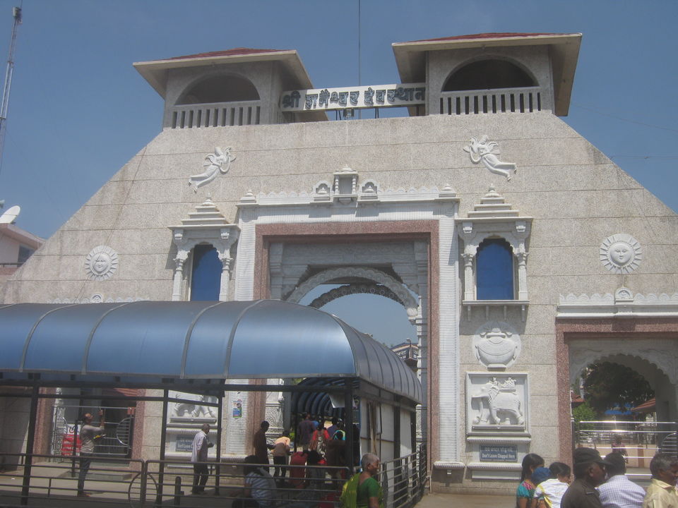 Photo of Shirdi – The religious gateway 1/13 by Pratik Jena