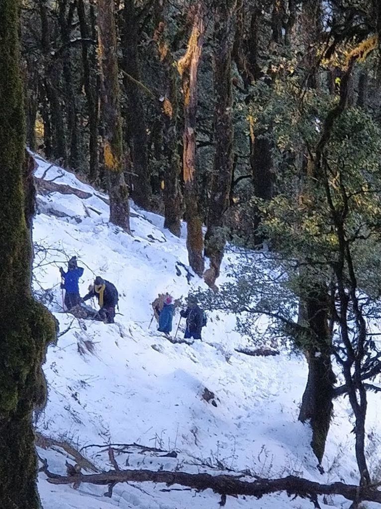 Photo of A Terrific first Snow Trek - Nag Tibba by Shivika Gupta