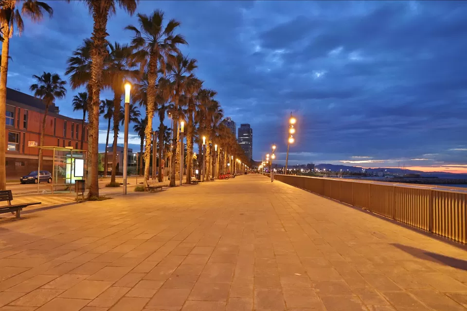 Photo of Barcelona : What's over here ? by Arijit Mullick