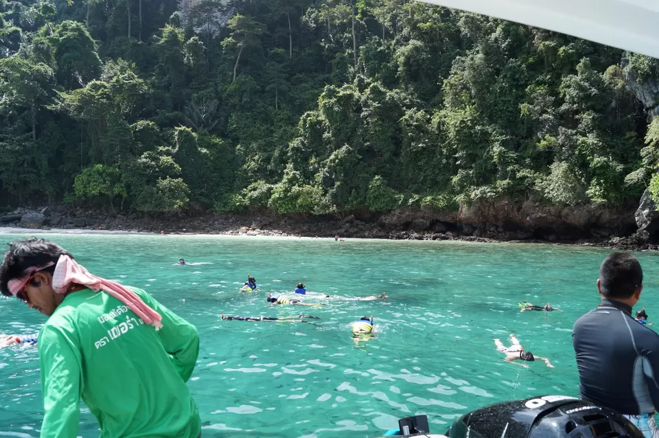 Photo of Maya Bay, Krabi, Thailand by Apoorv Kumar
