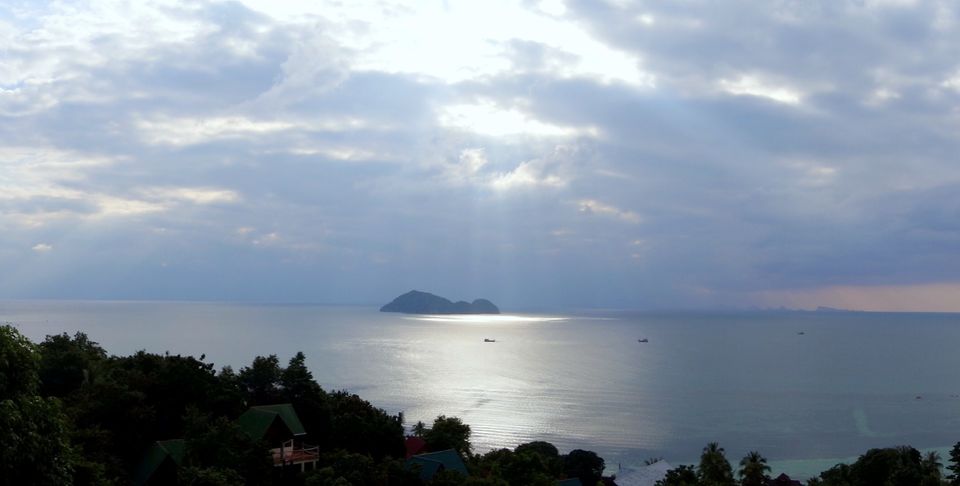 Photo of Amstardam Bar & Stone Hill Resort Koh Phangan Ko Pha-ngan Surat Thani Thailand by Apoorv Kumar