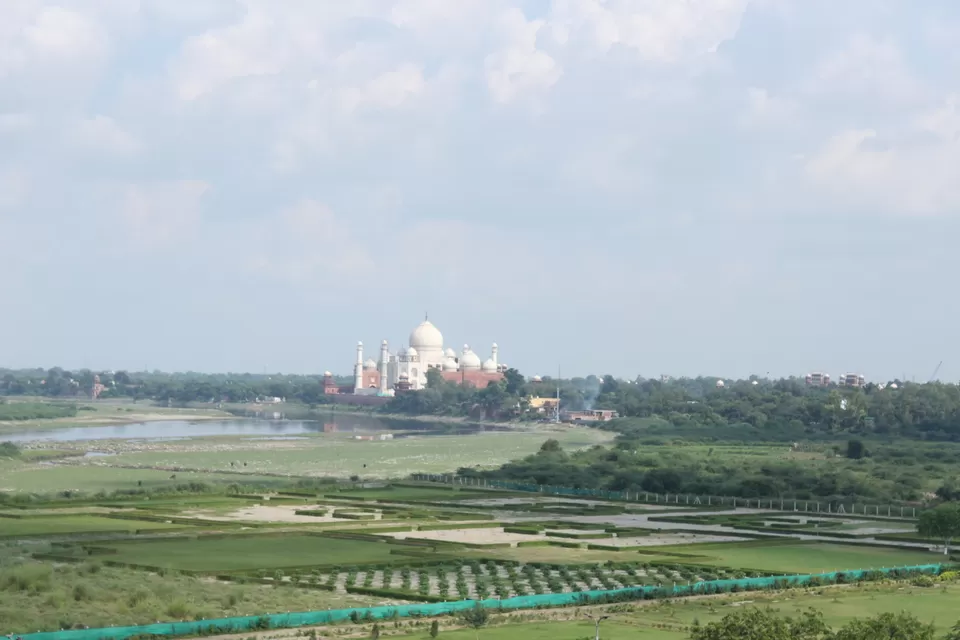 Photo of Journey to the symbol of love-The taj mahal by Aditya Bansal