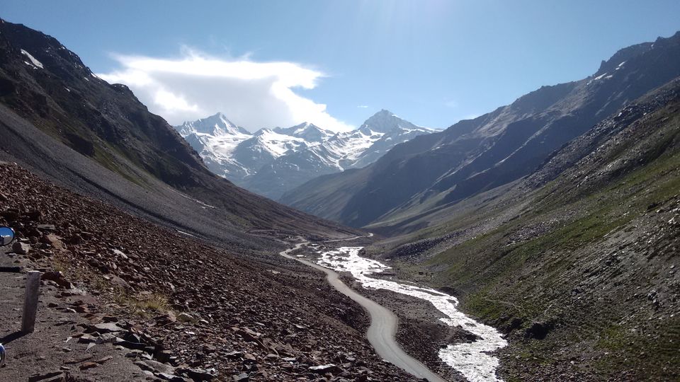 Photo of Leh Ladakh - Rejoicing the travel spirit 2/21 by Abhishek Johri