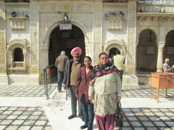 Photo of जहां चूहों को होती है पूजा, मानते है पवित्र ऐसा मंदिर है करणी माता का by Rajwinder Kaur