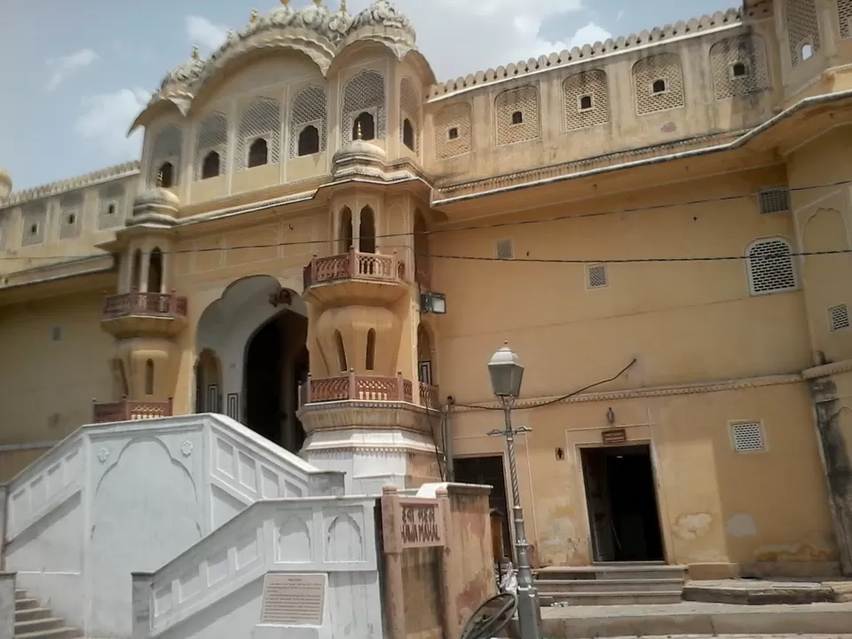 Photo of 365 खिड़कियों वाला गुलाबी शहर जयपुर की शान हवा महल क्यों इतना खास है? by Rajwinder Kaur