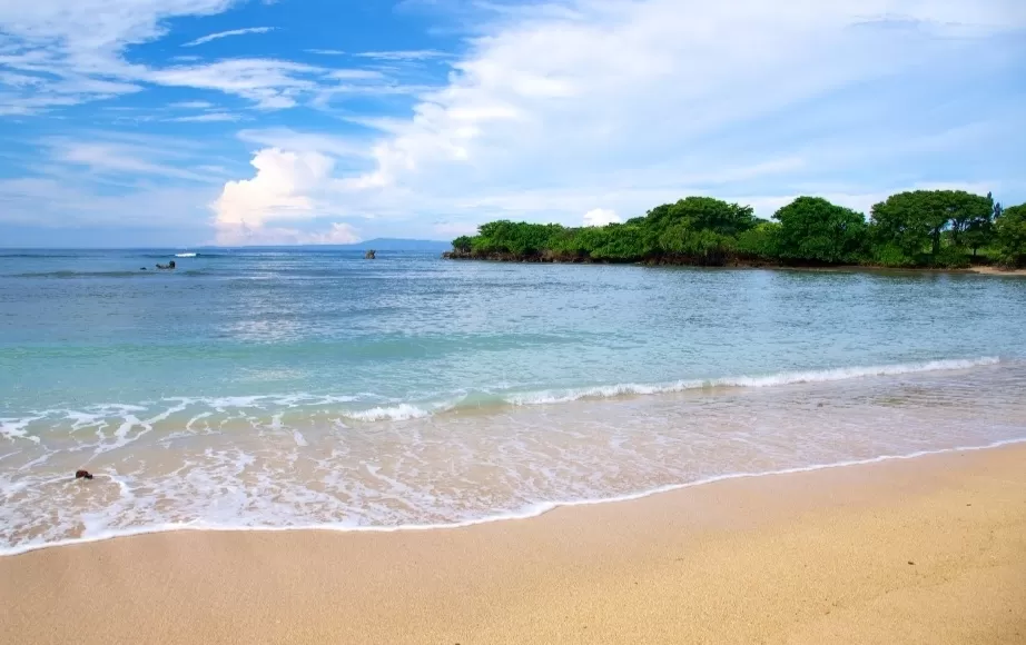 Photo of Divine Indonesia ...things to do in indonesia by Rajwinder Kaur