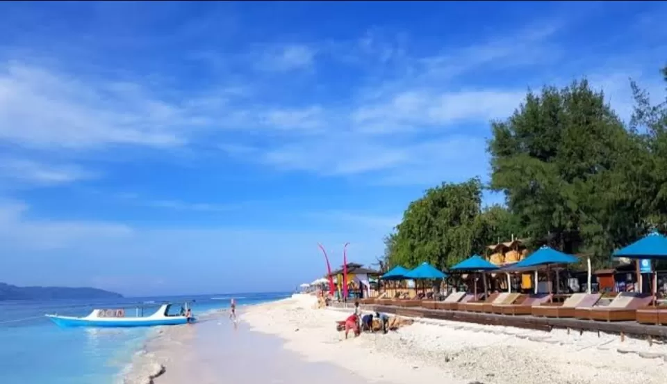 Photo of Divine Indonesia ...things to do in indonesia by Rajwinder Kaur