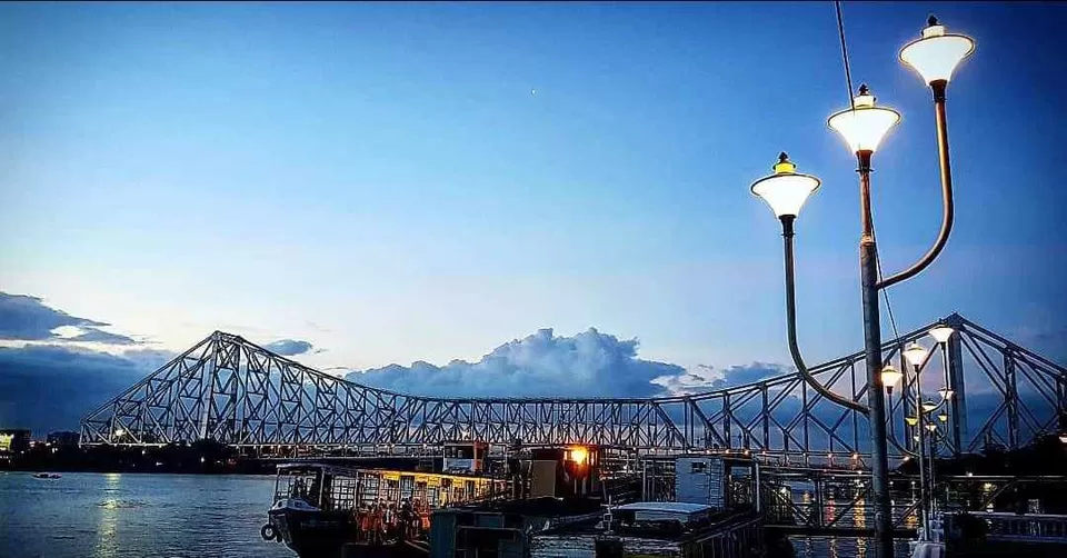 Photo of Howrah Bridge, Howrah, West Bengal, India by Wanderlust_Dr