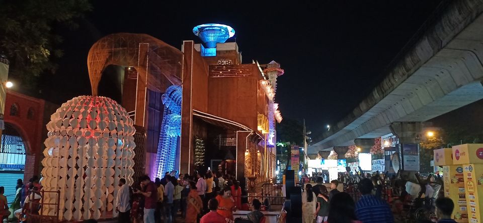 Photo of 8 Reasons Why you should strictly not travel to Kolkata during Durga Pujo!!! 1/24 by Wanderlust_Dr