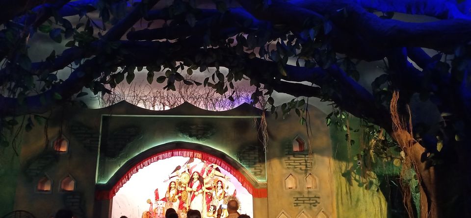 Photo of 8 Reasons Why you should strictly not travel to Kolkata during Durga Pujo!!! 9/24 by Wanderlust_Dr
