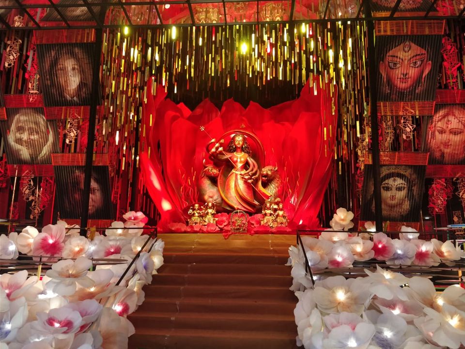 Photo of 8 Reasons Why you should strictly not travel to Kolkata during Durga Pujo!!! 6/24 by Wanderlust_Dr