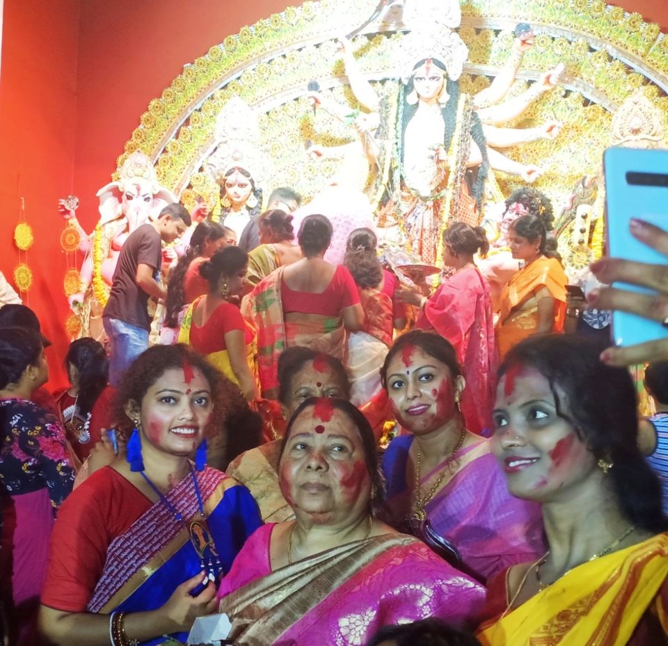 Photo of 8 Reasons Why you should strictly not travel to Kolkata during Durga Pujo!!! 24/24 by Wanderlust_Dr