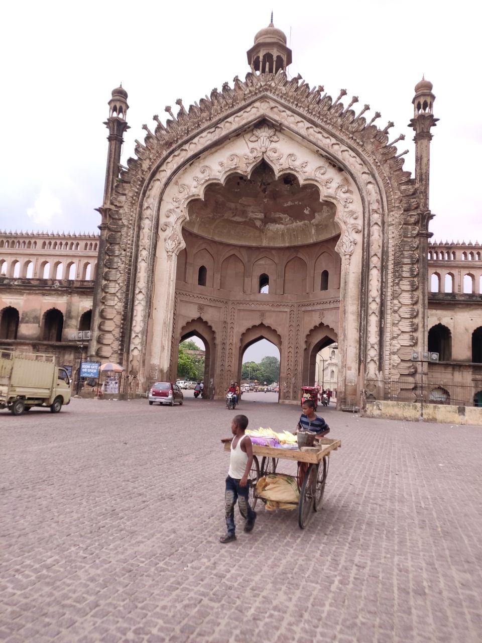 Photo of Banaras-Lucknow, Uttar Pradesh by Arun Soni