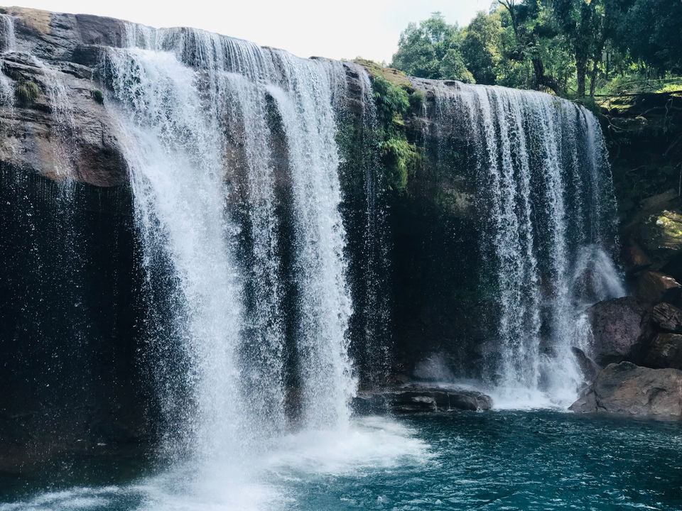 Photo of Krang Shuri Waterfall, Meghalaya, India by Nagi Reddy Kaipu
