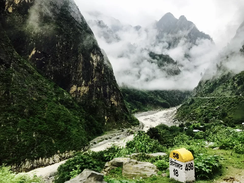 Photo of Ghangaria, Uttarakhand, India by nipali.mishra