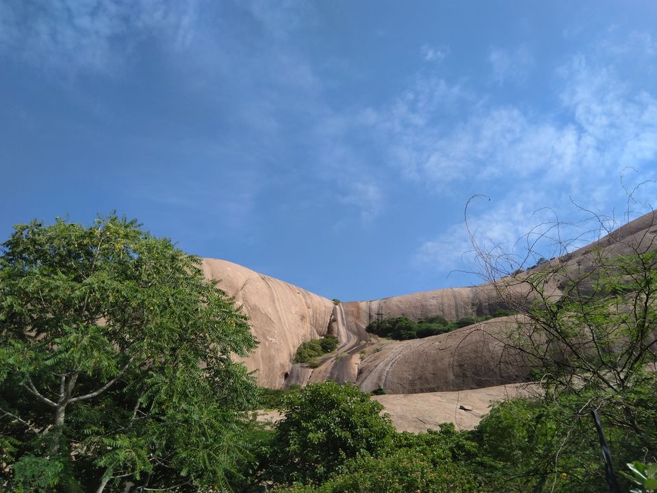 Photo of A day trip to Bhuvanagiri, the 2.5 billion years old batholith hill near Hyderabad by Apratim Kundu