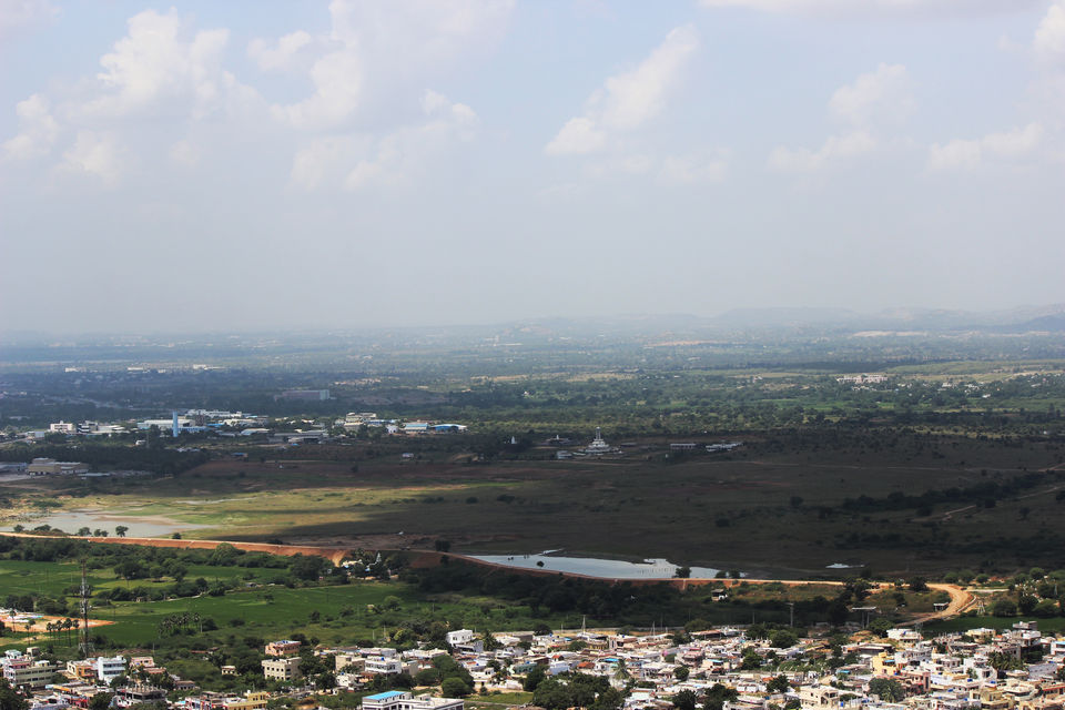 Photo of A day trip to Bhuvanagiri, the 2.5 billion years old batholith hill near Hyderabad by Apratim Kundu