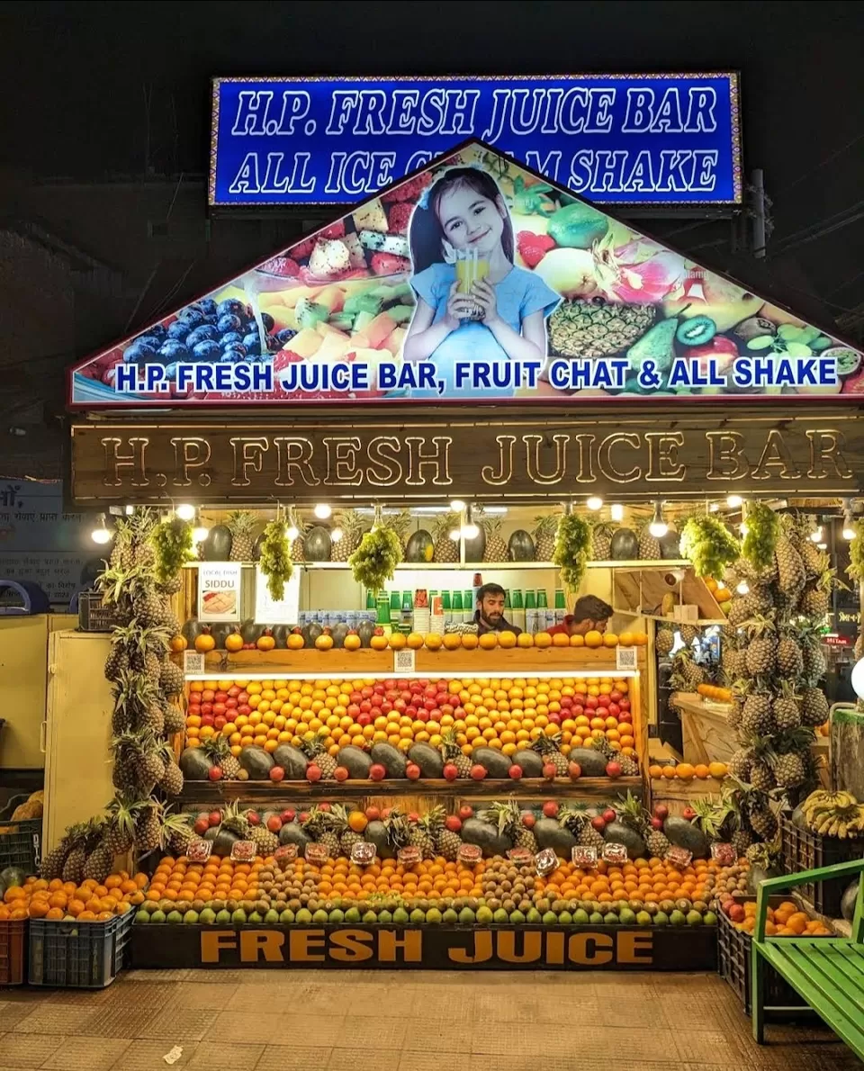 Photo of Mall road manali by Vipin Baid