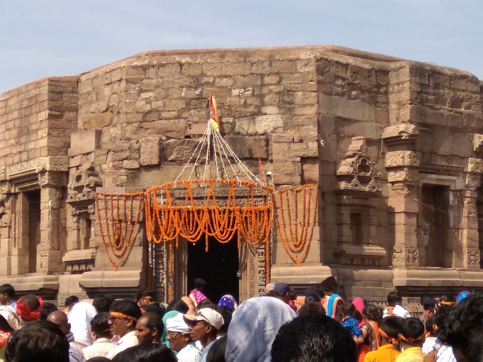 Photo of रक्तहीन बलि देवी को पसंद है ! by Amit Lokpriya
