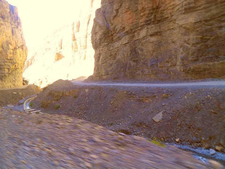 Photo of Crossing The Kunzum in a Crippled Car by Family On Wheels