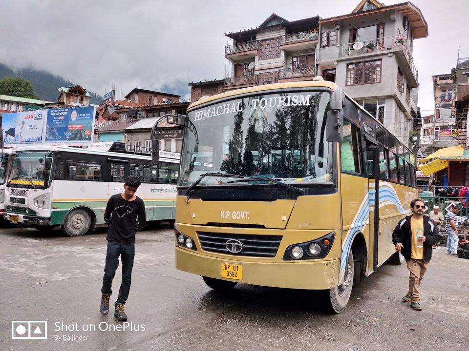 Photo of Manali to Leh - An Exceptional Bus Ride by Baljinder Singh