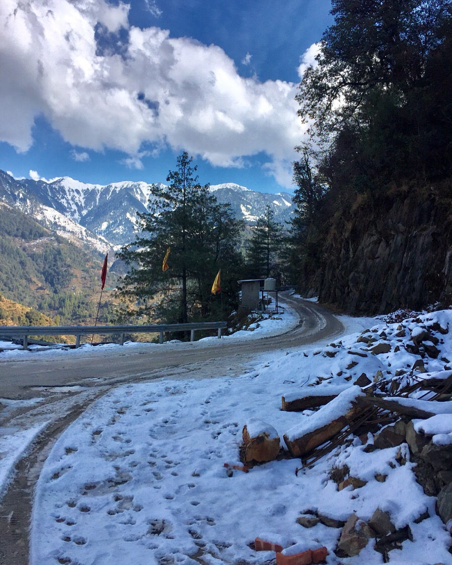 Photo of Barot Valley, Distt Mandi, Himachal Pradesh, India by Shuab Khan