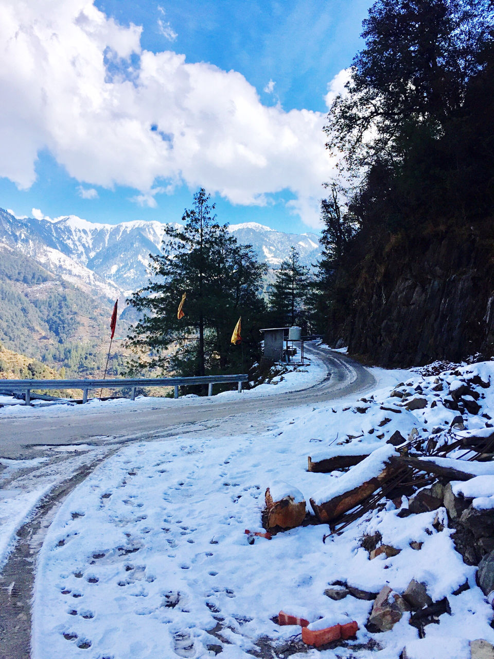 Photo of Barot Valley- The Beauty Of Himalayas by Shuab Khan