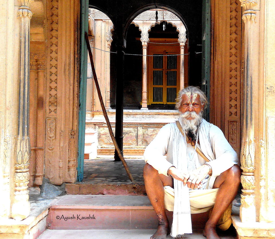Photo of The 5-Day Story of a Stubborn Spirituality Hunter with Rs 1455 in Pocket 5/10 by Ayush Kaushik