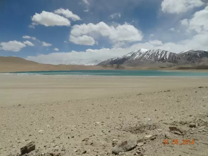 Photo of Pangong Lake by Mohal Banker