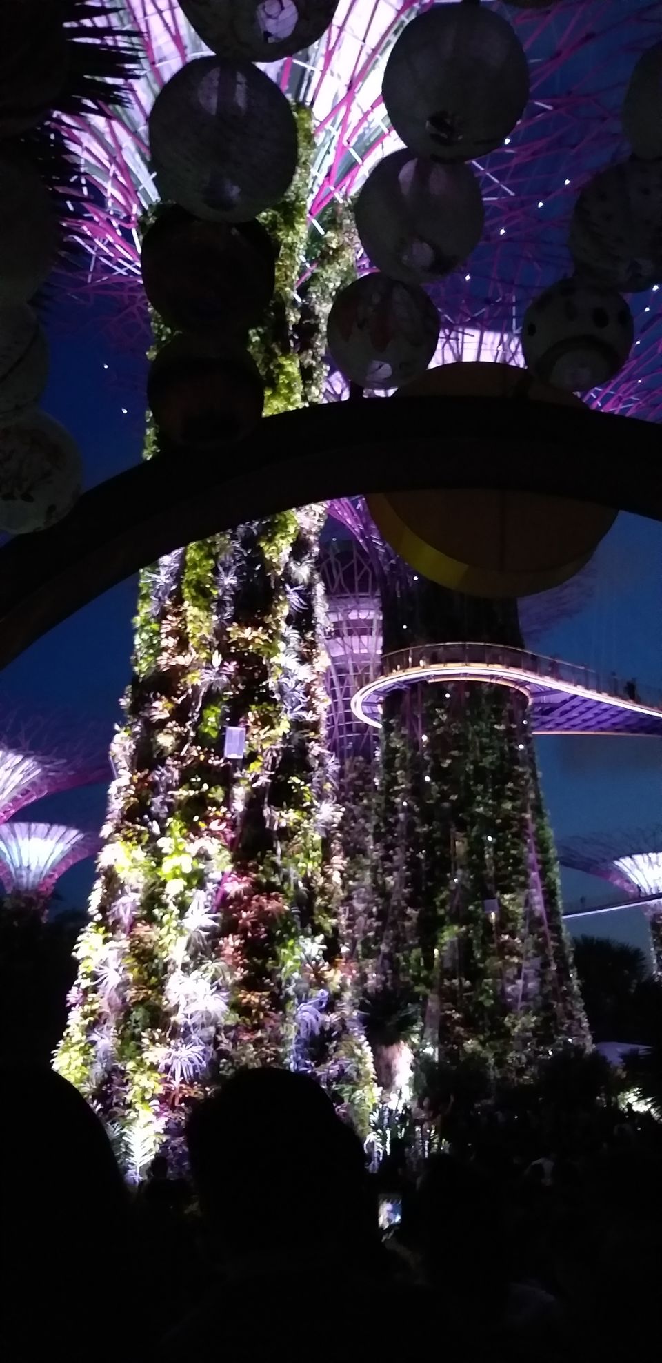 Photo of Bayfront Avenue, Marina Bay Sands, Singapore by Vaibhav GS