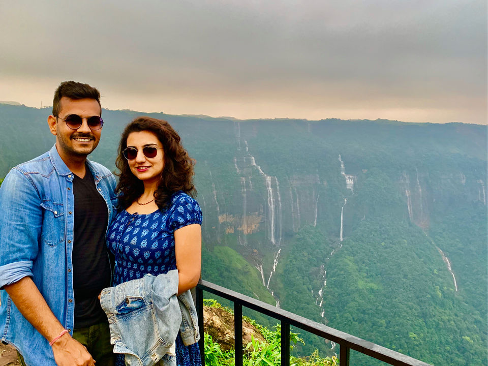 Photo of Nohkalikai Falls View point, Nohkalikai Road, Cherrapunjee, Meghalaya, India by travelknotfastners