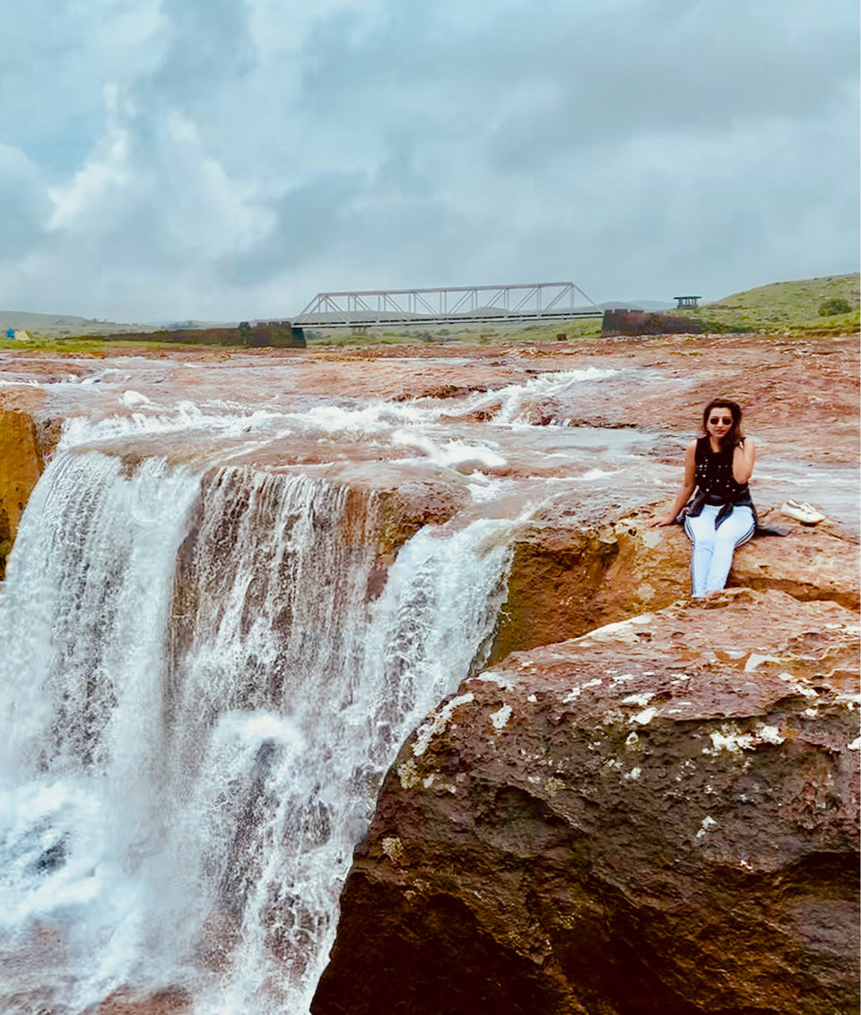 Photo of Dainthlen Falls, Dainthlen Road, Cherrapunjee, Meghalaya, India by travelknotfastners