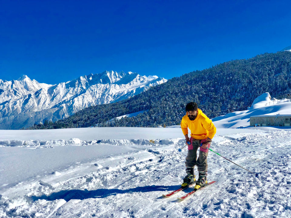 Photo of Auli Laga Joshimath, Uttarakhand, India by Banjara Muntazir