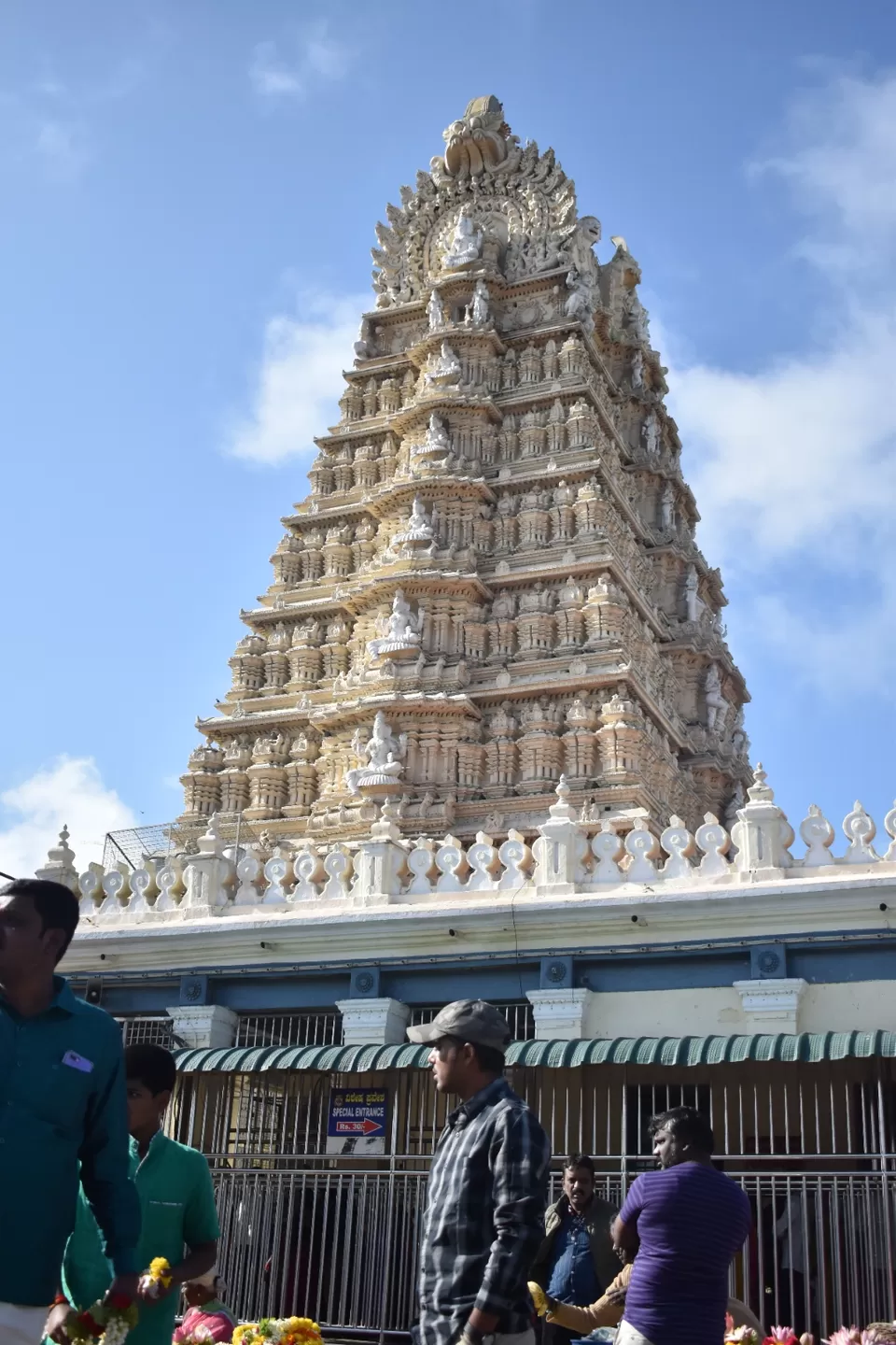 Photo of Mysore, Karnataka, India by Travelwithratan