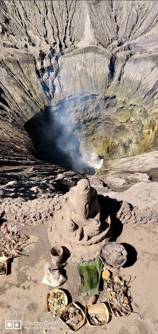 Photo of Mount Bromo, Area Gunung Bromo, Podokoyo, Pasuruan, East Java, Indonesia by Kajol Agarwal